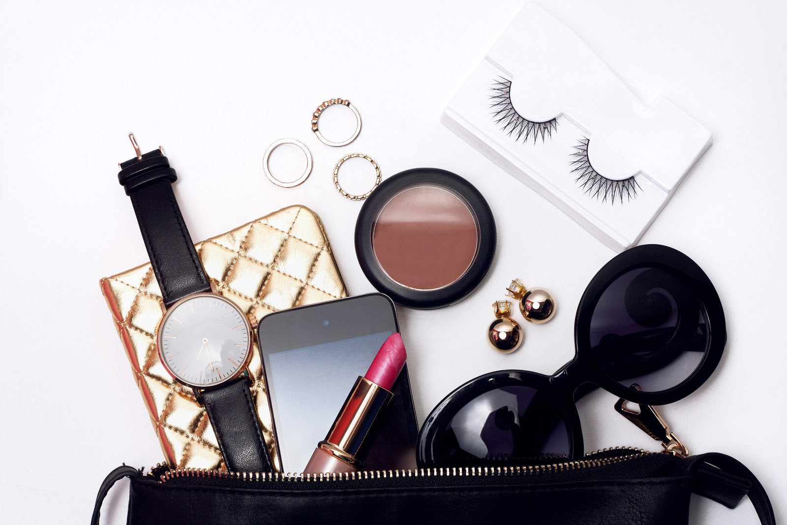 What to Keep in Your Purse: 13 Crossdressing Essentials - Glamour