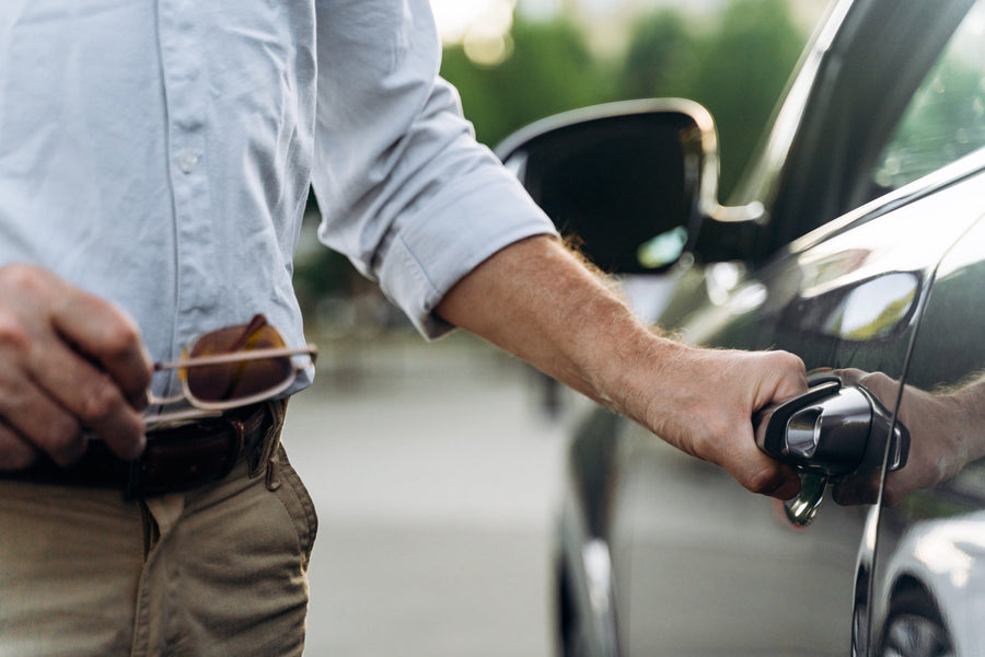 GPS Trackers for Rental Cars and Turo Hosts: Features, Placement and Privacy