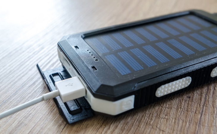 How Long Does a GPS Tracker Battery Last?